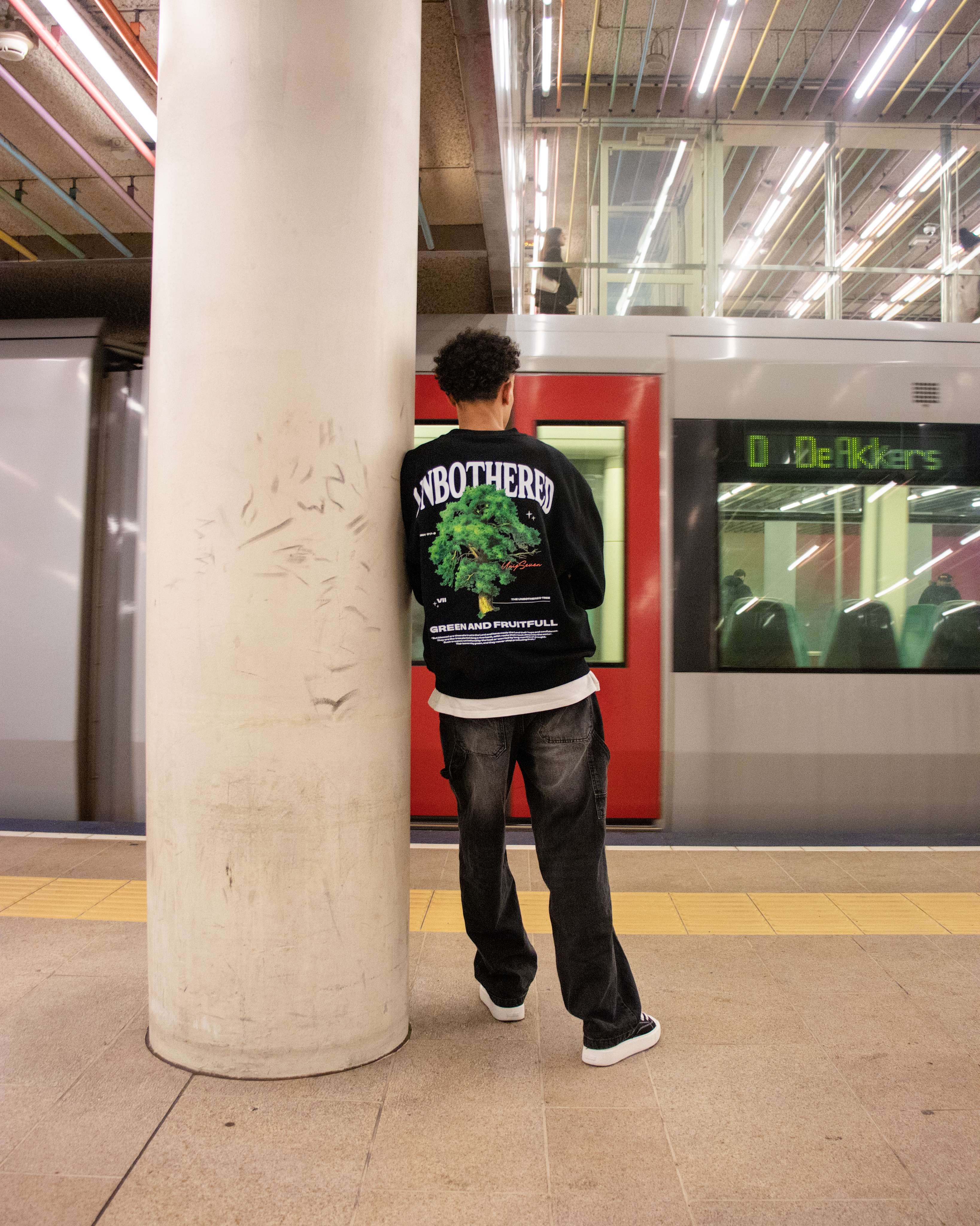 THE UNBOTHERED TREE SWEATER